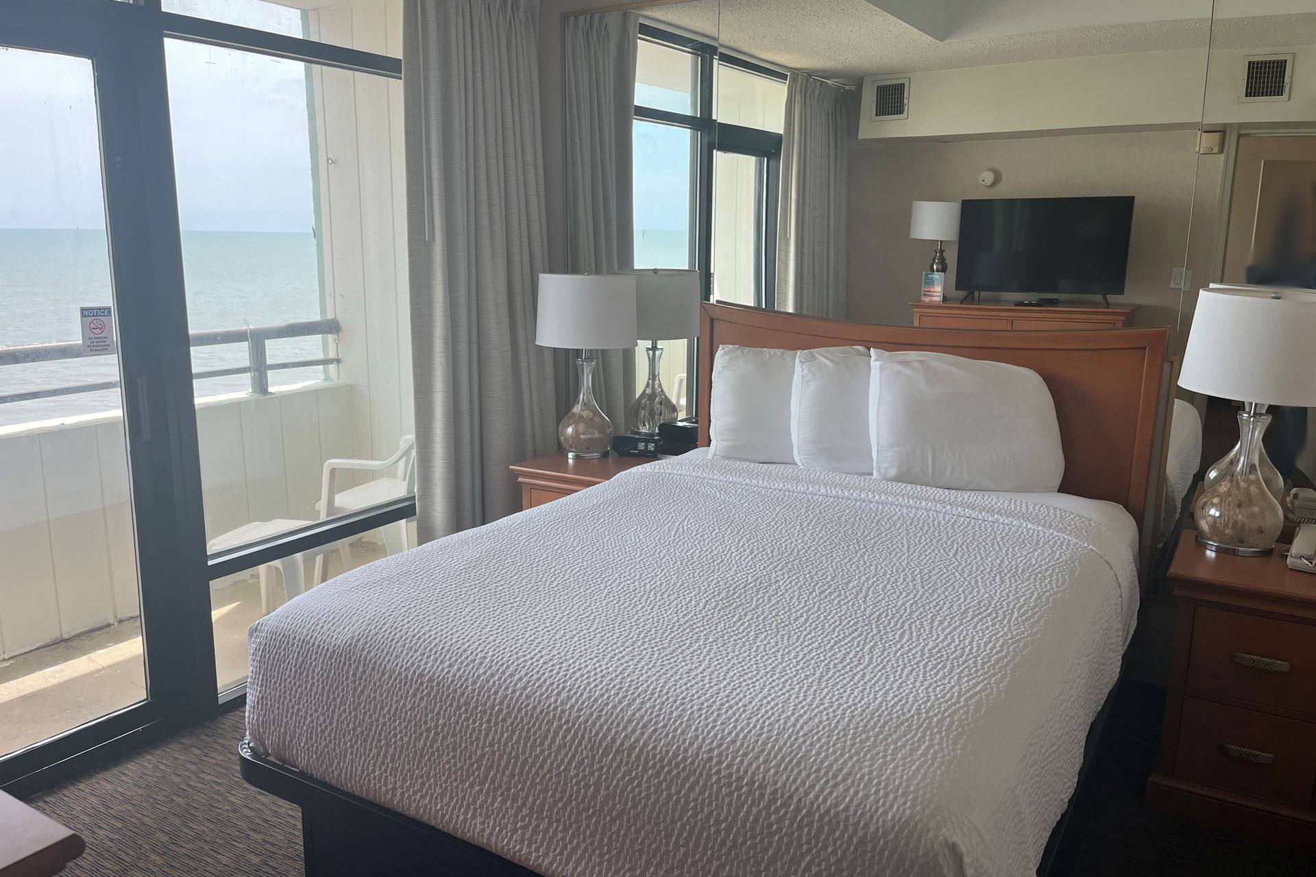 Four Sails Atlantic Penthouse Queen Bedroom
